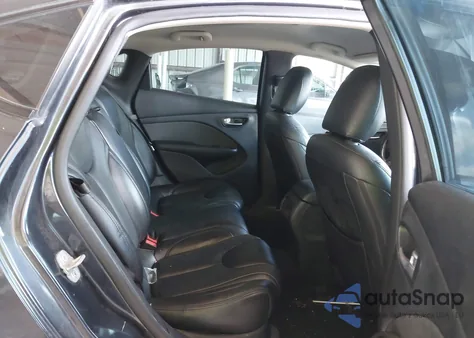 2013 Dodge Dart Sxt z USA, uszkodzony, nr VIN 1C3CDFBA1DD338004